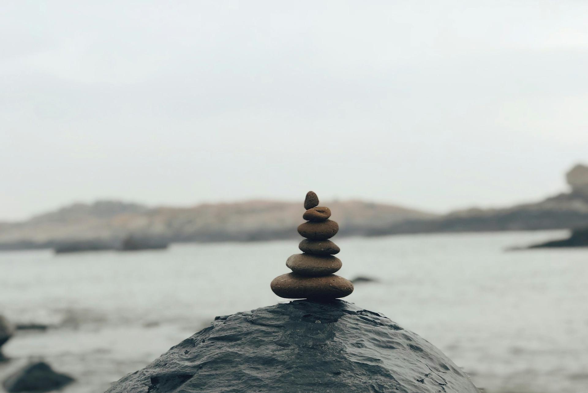 rock balancing